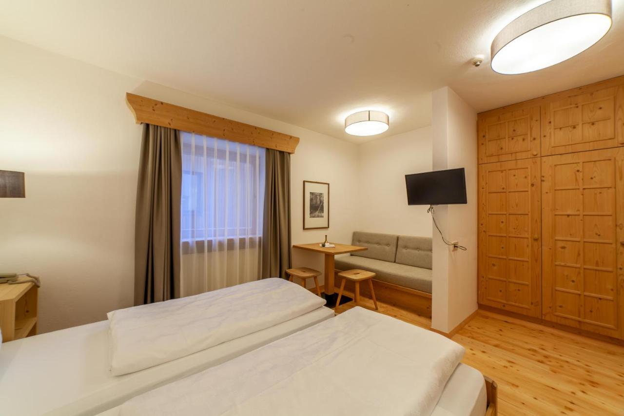 Hotel Greif มัลเลส เวนอสตา ภายนอก รูปภาพ